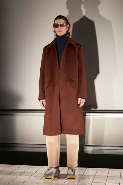 Look 23